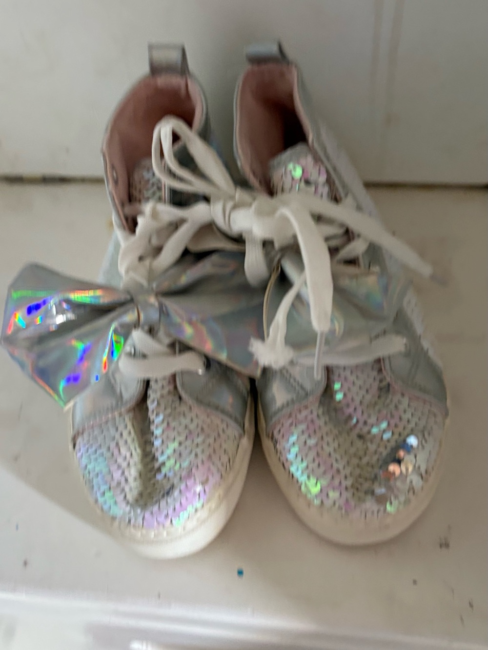Kids Iridescent Sequin Lace-Up Sneakers - White/Silver